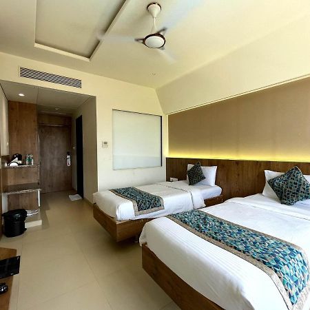 Hotel Grand Parivaar Igatpuri Buitenkant foto