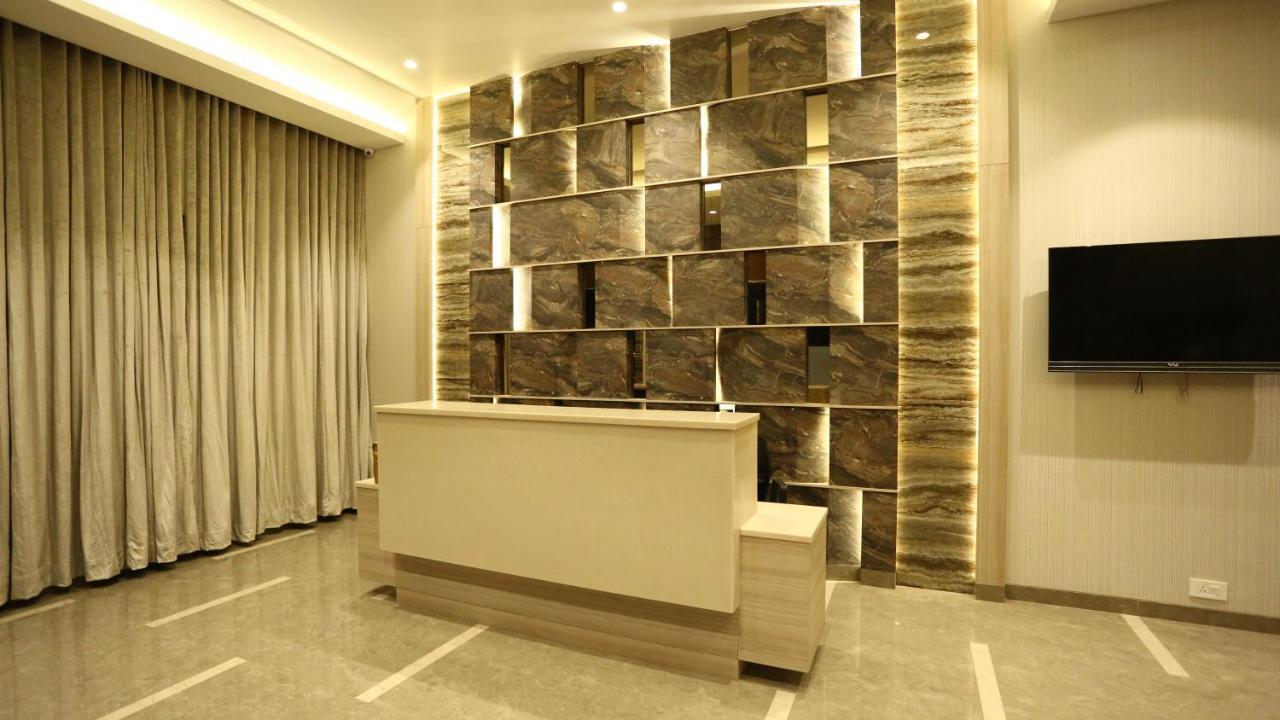 Hotel Grand Parivaar Igatpuri Buitenkant foto